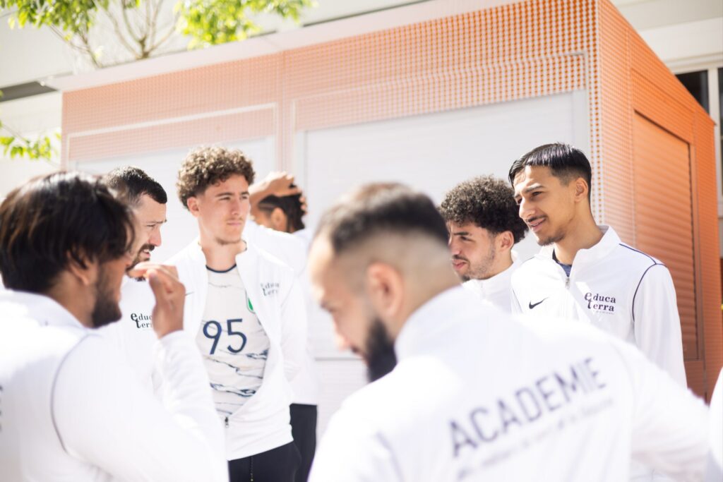 Apprenants d'Educaterra à Roland Garros, en plein échange.